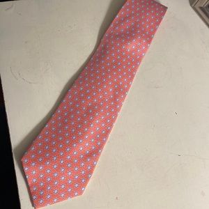 Vineyard Vines Tie with sun motif